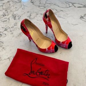 Louboutin Satin Floral Very Prive Pumps Sz 38
